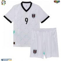 Otroški Nogometni dresi Avstrija Marcel Sabitzer #9 Gostujoči EP 2024 Kratek Rokav (+ Kratke hlače)